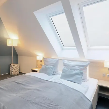 Amazing In With Kitchenette *