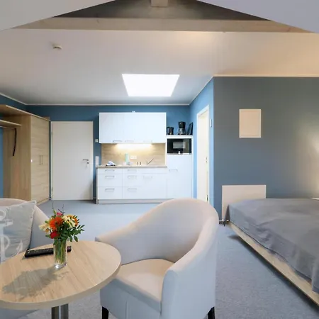 Amazing In With Kitchenette