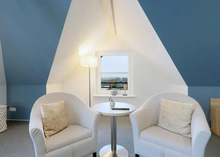 Amazing In With Kitchenette