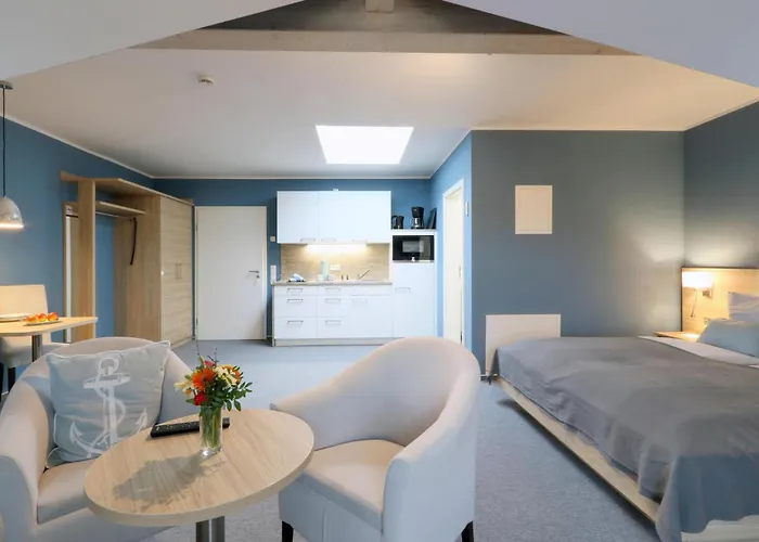 Amazing In With Kitchenette
